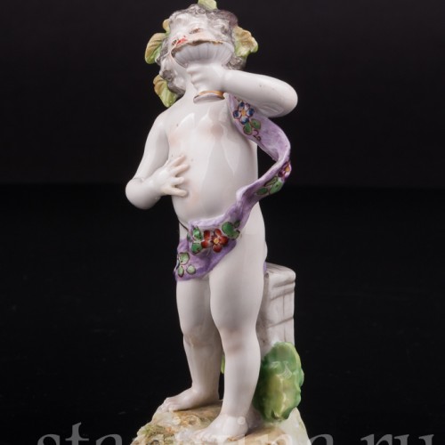Фарфоровая фигурка Аллегория вкуса, путти с чашей, Германия, 19 век.