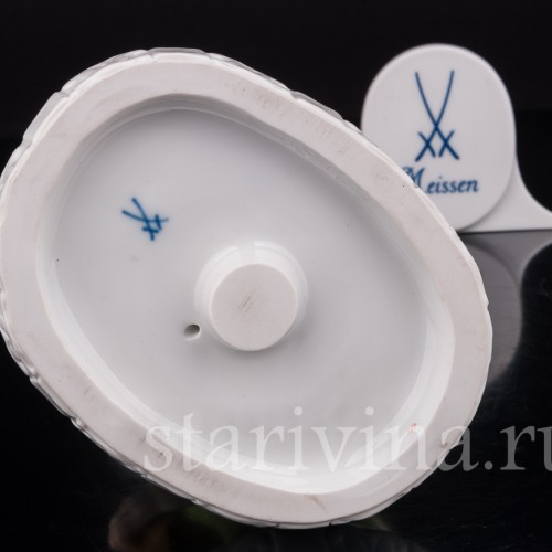 Фарфоровая статуэтка Мальчик с паровозиком, Meissen, Германия, 1987 г.