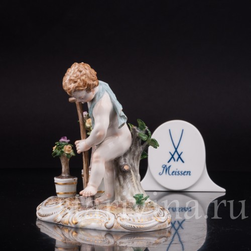 Фарфоровая статуэтка Аллегория земли, путти с лопатой, Meissen, Германия, сер. 19 - нач. 20 вв.