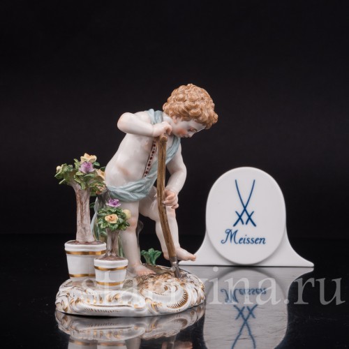 Фарфоровая статуэтка Аллегория земли, путти с лопатой, Meissen, Германия, сер. 19 - нач. 20 вв.
