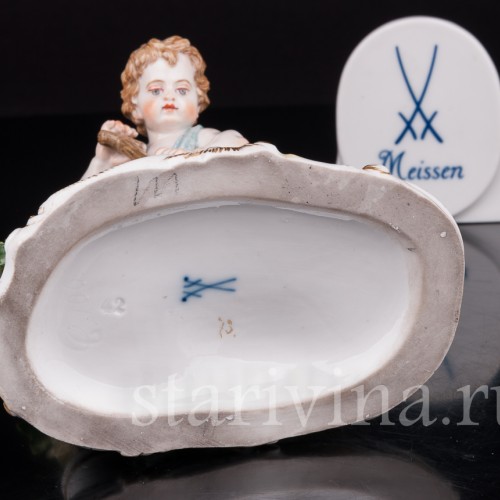 Фарфоровая статуэтка Аллегория земли, путти с лопатой, Meissen, Германия, сер. 19 - нач. 20 вв.