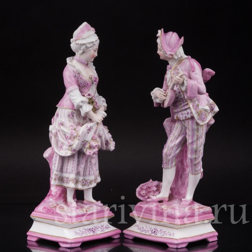 Парные фарфоровые статуэтки Пара в розовом, Франция, 19 в.