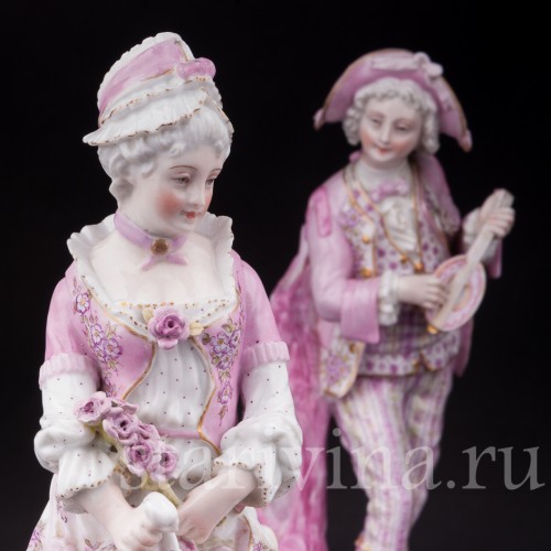 Парные фарфоровые статуэтки Пара в розовом, Франция, 19 в.