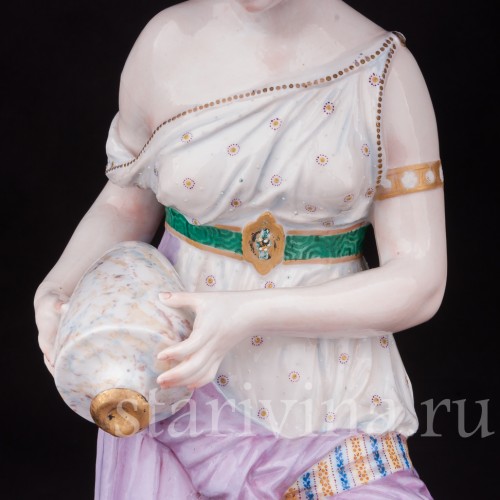 Статуэтка из фарфора Девушка с кувшином, Vion Baury, Франция, 1868-1879 гг.
