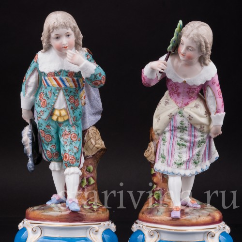 Фарфоровые статуэтки Пара в старинных костюмах, Wallendorf, Германия, 19 в.