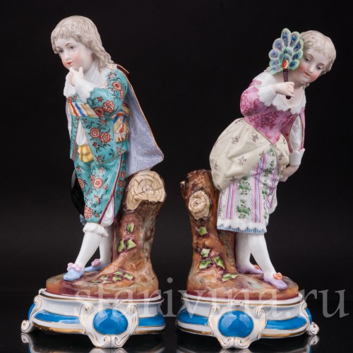 Фарфоровые статуэтки Пара в старинных костюмах, Wallendorf, Германия, 19 в.