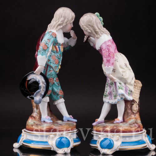 Фарфоровые статуэтки Пара в старинных костюмах, Wallendorf, Германия, 19 в.