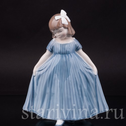 Статуэтка из фарфора Реверанс, Royal Copenhagen, Дания, 1992-99 гг.