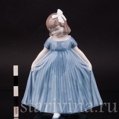 Статуэтка из фарфора Реверанс, Royal Copenhagen, Дания, 1992-99 гг.