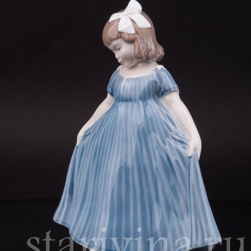 Статуэтка из фарфора Реверанс, Royal Copenhagen, Дания, 1992-99 гг.