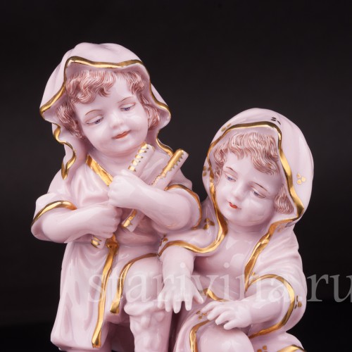 Фигурка из фарфора Аллегория зимы, Muller & Co, Германия, перв. пол. 20 в.