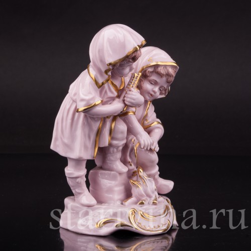 Фигурка из фарфора Аллегория зимы, Muller & Co, Германия, перв. пол. 20 в.