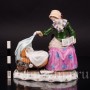 Фарфоровая статуэтка У колыбели (женщина с ребенком) Ackermann & Fritze, Германия, перв. пол. 20 в.