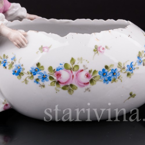 Статуэтка из фарфора Девочка с яйцом, вазочка, Von Schierholz, Германия, 1907 - 1927 гг.