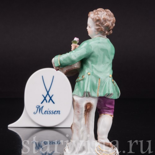 Фарфоровая статуэтка Мальчик с корзиной цветов Meissen, Германия, 1951 г.