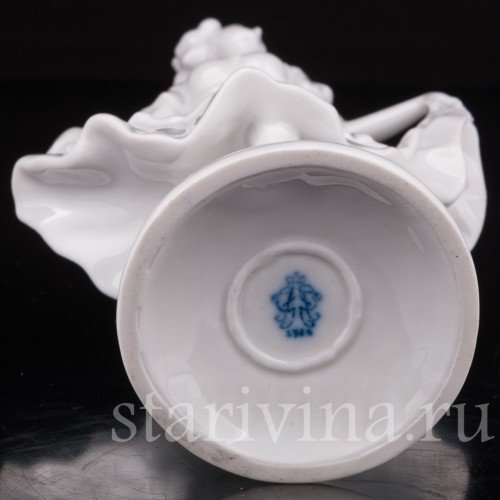 Статуэтка из фарфора Танцующая девушка, Volkstedt, Германия, сер. 20 в.