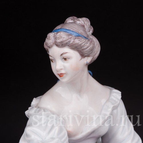 Фарфоровая статуэтка Девушка за клавикордом, Ludwigsburg, Германия, вт. пол. 20 в.