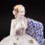 Фарфоровая статуэтка Дама с цветной шалью, кружевная, E. A. Muller, Германия, 1890-1927 ГГ.
