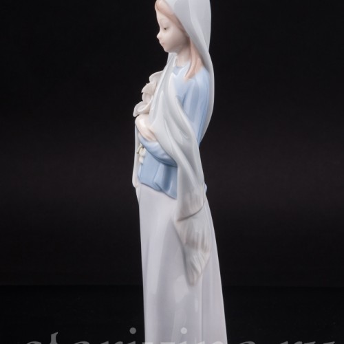 Фигурка девушки из фарфора Девушка с каллами, Lladro, Испания, вт. пол. 20 века.