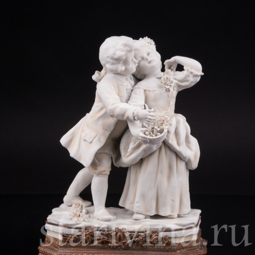 Фарфоровая статуэтка Юные влюбленные, Volkstedt, Германия, кон. 19 - нач. 20 вв.