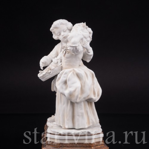 Фарфоровая статуэтка Юные влюбленные, Volkstedt, Германия, кон. 19 - нач. 20 вв.
