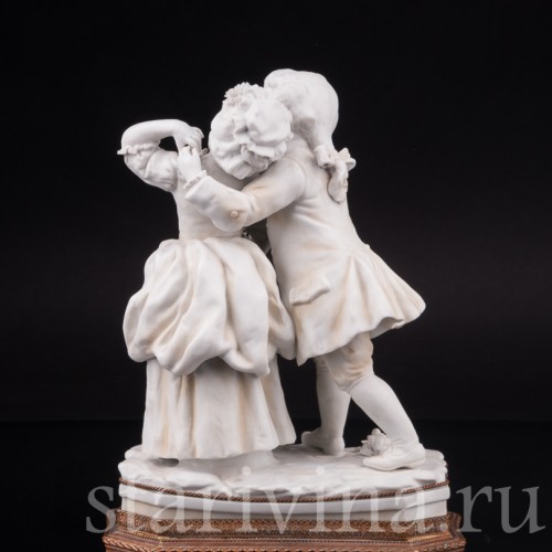 Фарфоровая статуэтка Юные влюбленные, Volkstedt, Германия, кон. 19 - нач. 20 вв.