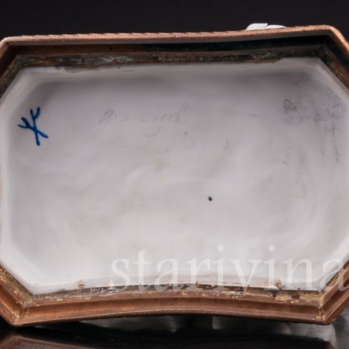 Фарфоровая статуэтка Юные влюбленные, Volkstedt, Германия, кон. 19 - нач. 20 вв.