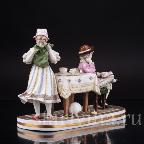 Композиция из фарфора Разбитая тарелка, Ackermann & Fritze, Германия, перв.пол. 20 в.