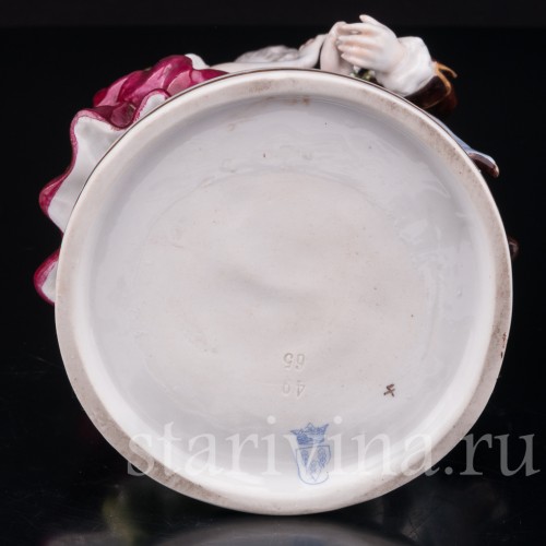 Фарфоровая статуэтка Влечение, Von Schierholz, Германия, 1907-27 гг.