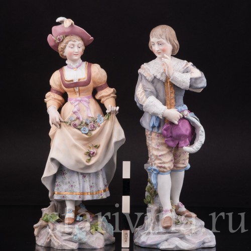 Парные фарфоровые статуэтки Пара в ренессансных костюмах, Richard Eckert & Co, Германия, кон. 19 в.