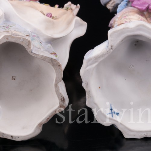 Парные фарфоровые статуэтки Пара в ренессансных костюмах, Richard Eckert & Co, Германия, кон. 19 в.