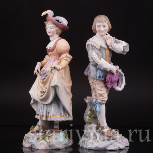 Парные фарфоровые статуэтки Пара в ренессансных костюмах, Richard Eckert & Co, Германия, кон. 19 в.