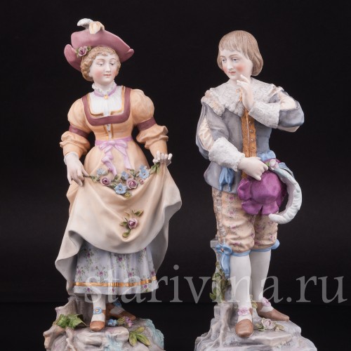 Парные фарфоровые статуэтки Пара в ренессансных костюмах, Richard Eckert & Co, Германия, кон. 19 в.