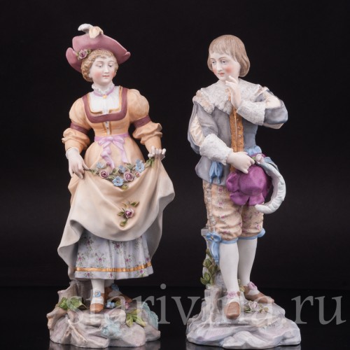 Парные фарфоровые статуэтки Пара в ренессансных костюмах, Richard Eckert & Co, Германия, кон. 19 в.