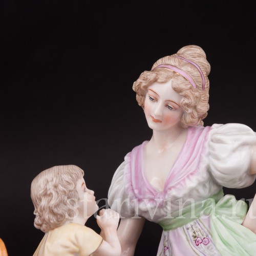 Фарфоровая статуэтка У колыбели, Dressel, Kister & Co, Германия, нач. 20 в.