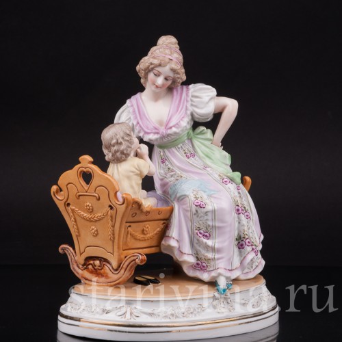 Фарфоровая статуэтка У колыбели, Dressel, Kister & Co, Германия, нач. 20 в.