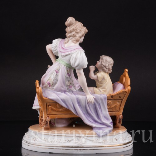 Фарфоровая статуэтка У колыбели, Dressel, Kister & Co, Германия, нач. 20 в.