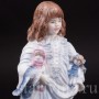 Фигурка из фарфора Колыбельная, девочка с куклами, Royal Worcester, Великобритания, 1989 год.