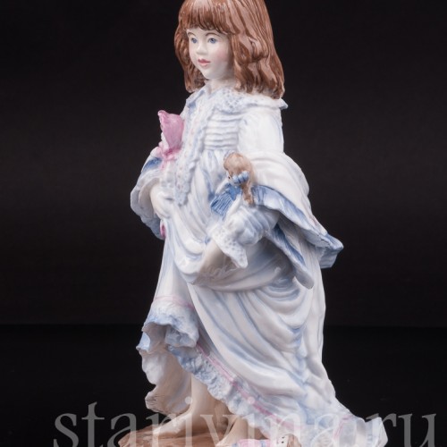 Фигурка из фарфора Колыбельная, девочка с куклами, Royal Worcester, Великобритания, 1989 год.