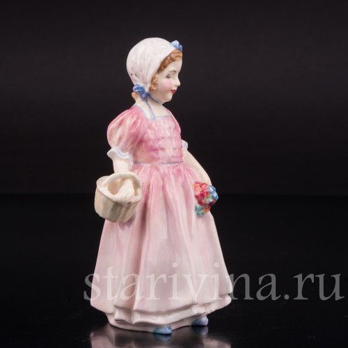 Фигурка девочки из фарфора Звенящий колокольчик, Royal Doulton, Великобритания, пер. пол. 20 века.