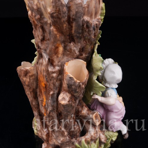 Фарфоровая композиция Дети на качелях, вазочка в виде дуба, Richard Eckert & Co, Германия, кон. 19.