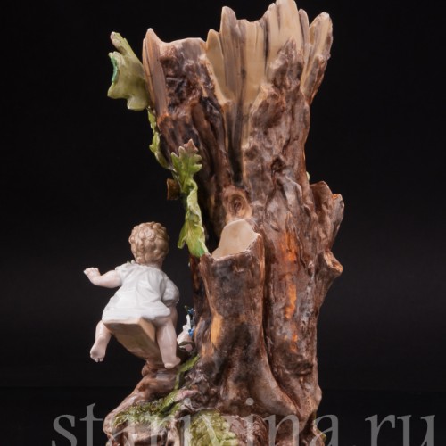 Фарфоровая композиция Дети на качелях, вазочка в виде дуба, Richard Eckert & Co, Германия, кон. 19.