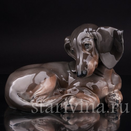 Фарфоровая статуэтка собаки Лежащая такса, Rosenthal, Германия, 1929 год.