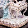 Фарфоровая статуэтка Девушка за клавикордом, аллегория слуха, кружевная, Meissen, Германия, 19 век.