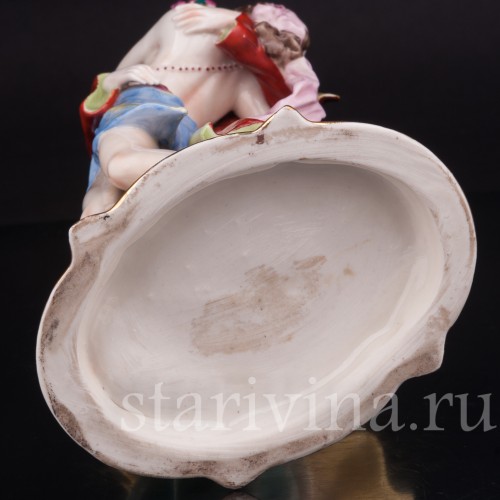 Фарфоровая статуэтка Шах и Одалиска, Ackermann & Fritze, Германия, пер. пол. 20 века.