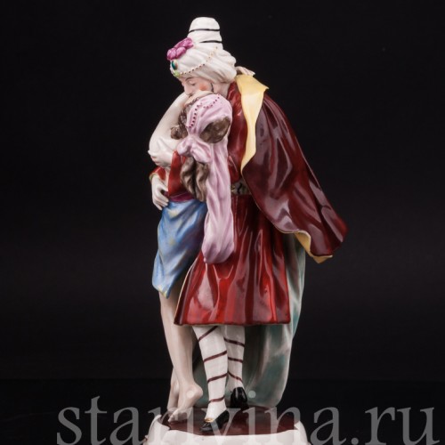 Фарфоровая статуэтка Шах и Одалиска, Ackermann & Fritze, Германия, пер. пол. 20 века.