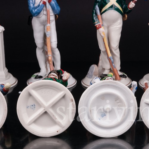 Фарфоровые статуэтки Солдаты наполеоновской армии, 8 шт, Ernst Bohne Sohne, Германия, нач. 20 в.