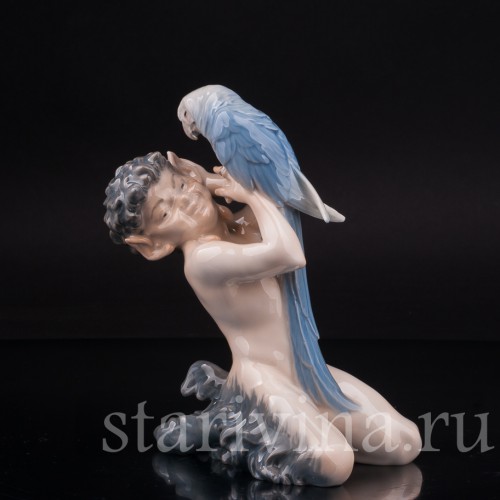 Статуэтка из фарфора Фавн с попугаем, Royal Copenhagen, Дания, 1958 г.