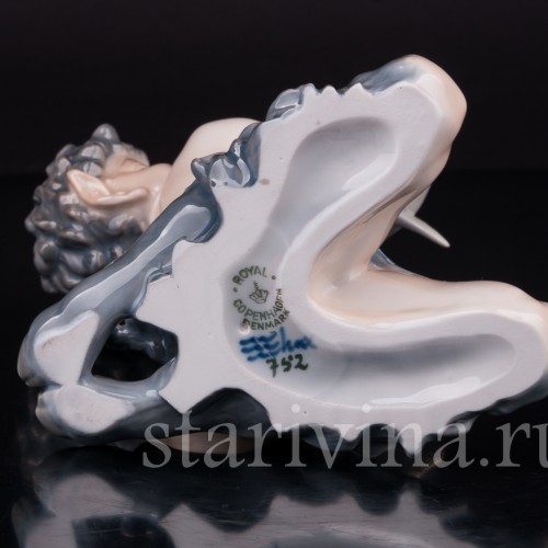 Статуэтка из фарфора Фавн с попугаем, Royal Copenhagen, Дания, 1958 г.