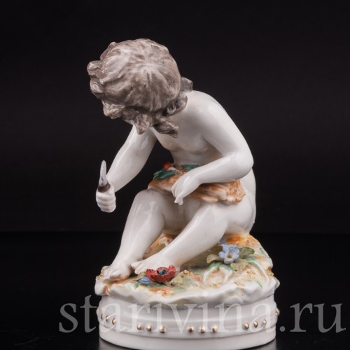 Фигурка из фарфора Аллегория лета, девочка с серпом, Ackermann & Fritze, Германия, пер. пол. 20 века.
